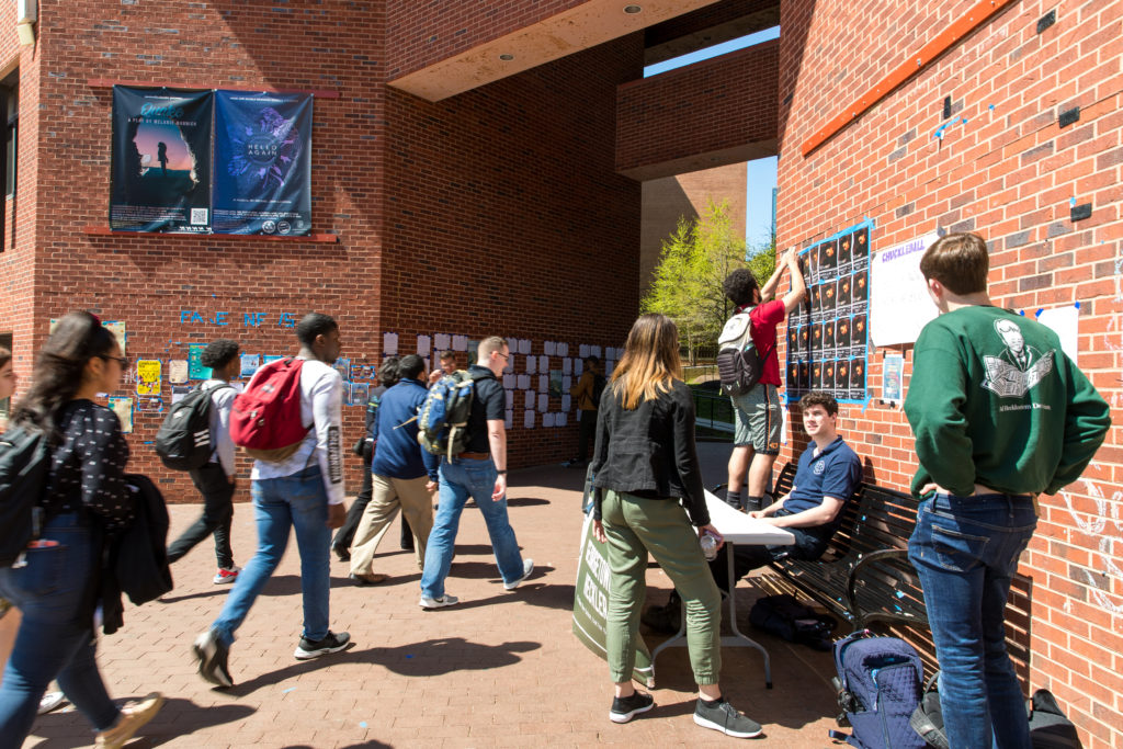 Cooke Young Scholars tour campuses as they build their college list in junior year of high school.