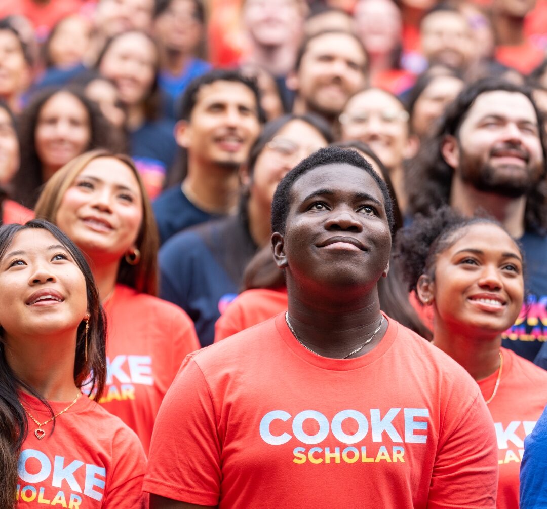 College Scholarship Application Now Open